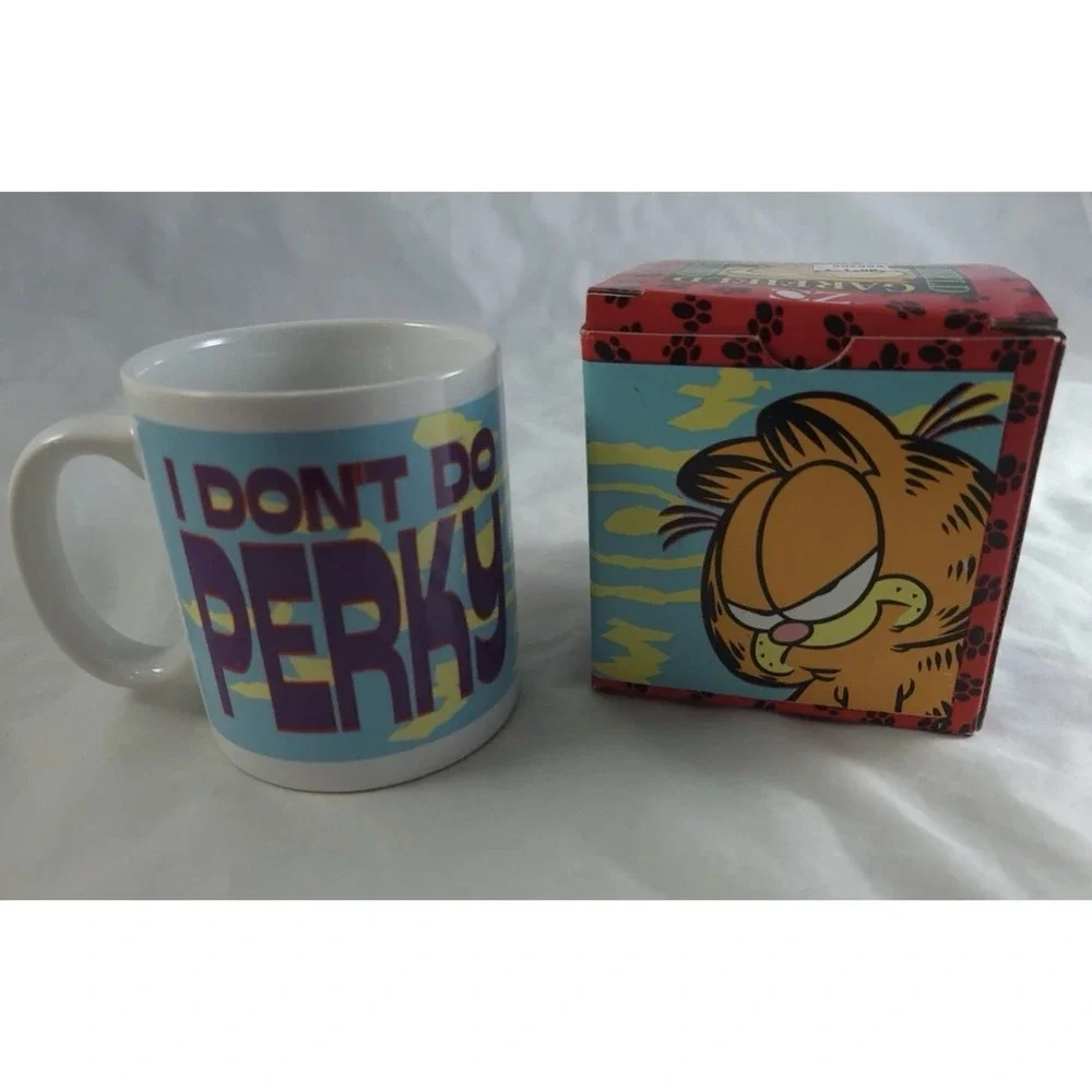 Garfield paws don